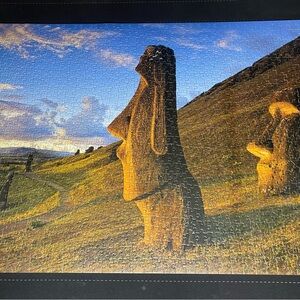 New York Puzzle Company Nat Geo “Rapa Nui — Easter Island” 1000 Piece Puzzle